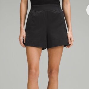 Lululemon stretch woven high rise relaxed fit shorts